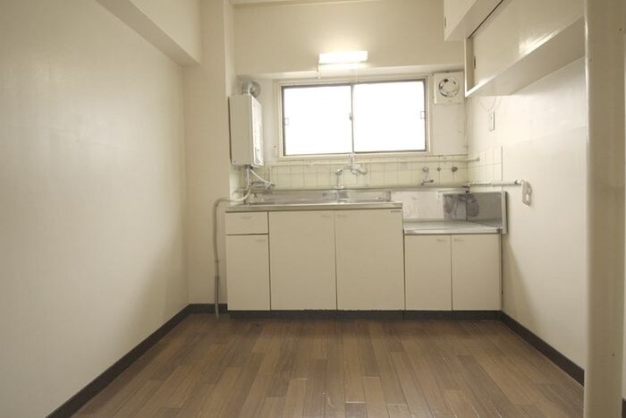 物件内観写真12　(居室)