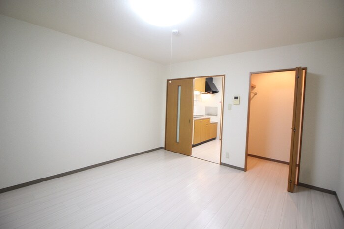 物件内観写真12　(居室)