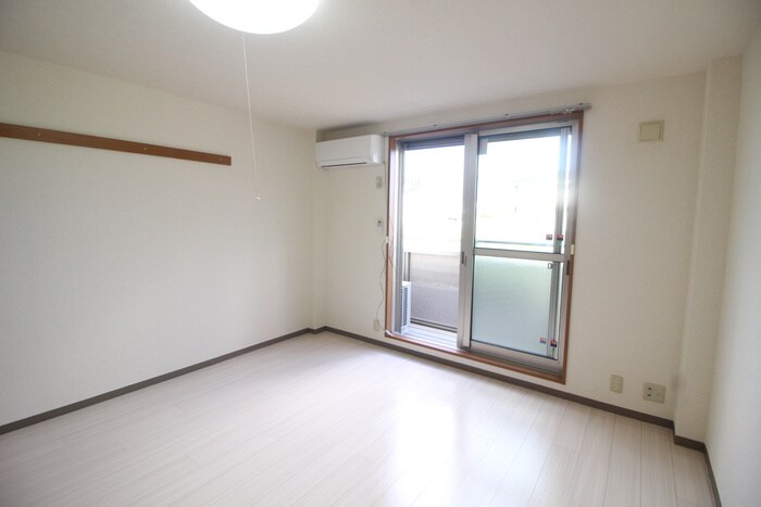 物件内観写真13　(居室)