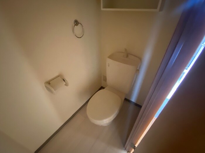 物件内観写真15　(トイレ)