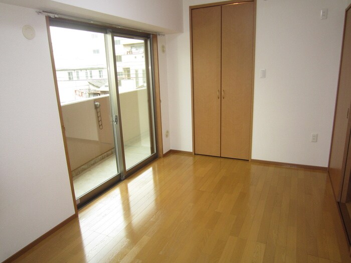 物件内観写真13　(居室)