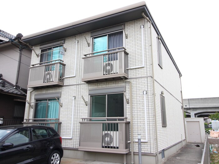 物件外観写真1　(外観写真)