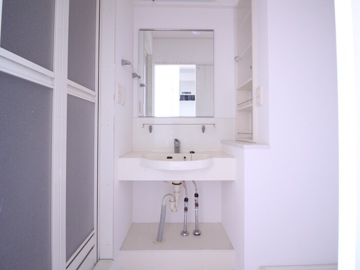 物件内観写真12　(洗面)
