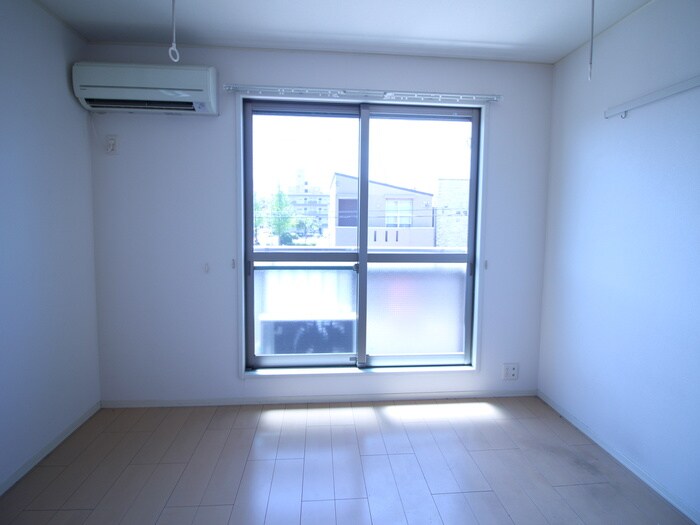 物件内観写真19　(居室)