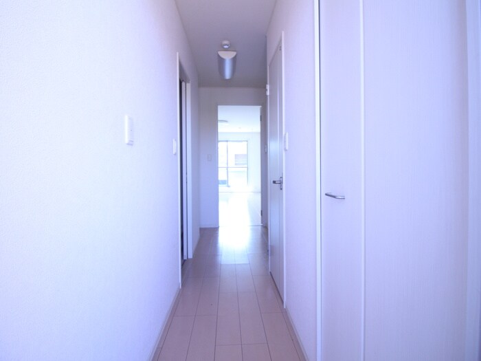 物件内観写真22　(廊下)