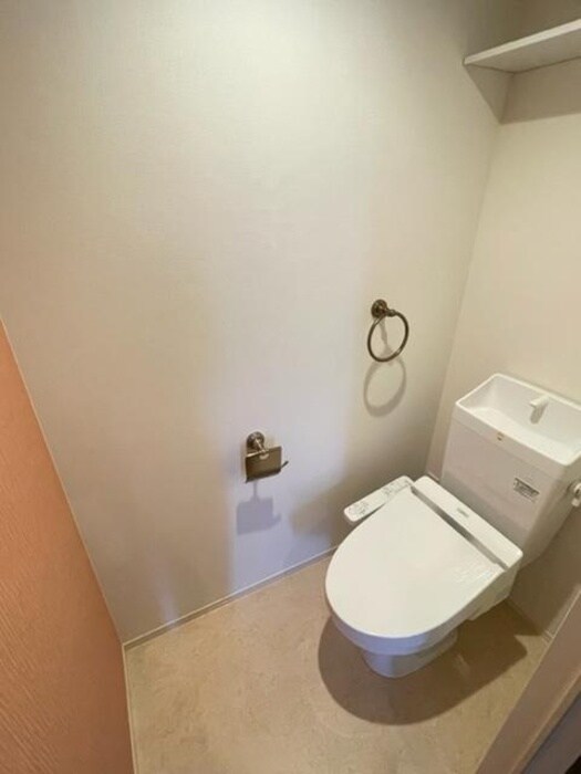 物件内観写真12　(トイレ)