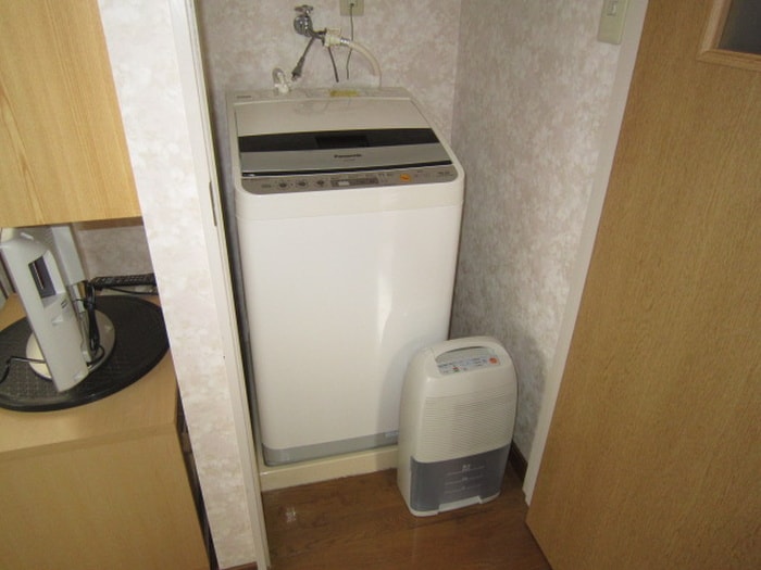 物件内観写真12　(洗濯機置場)