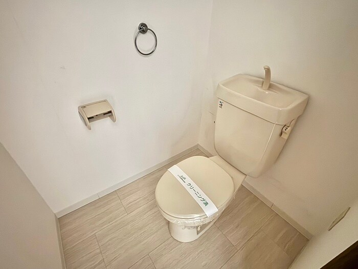 物件内観写真12　(トイレ)