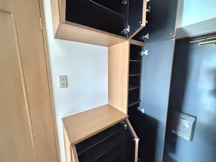 物件内観写真18　(靴箱)