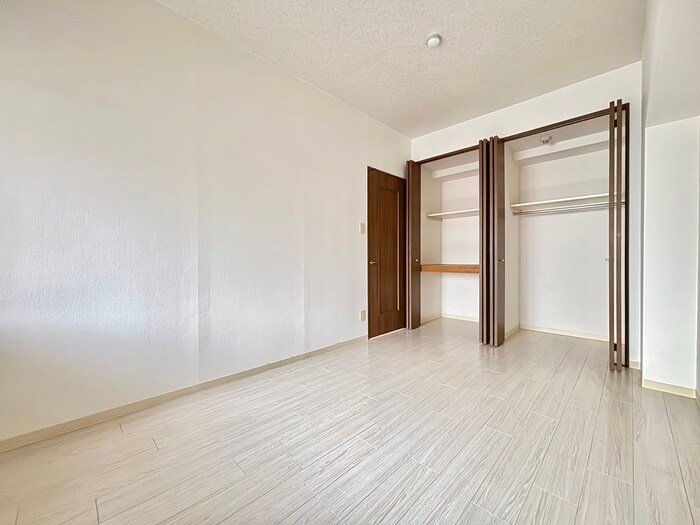 物件内観写真21　(居室)