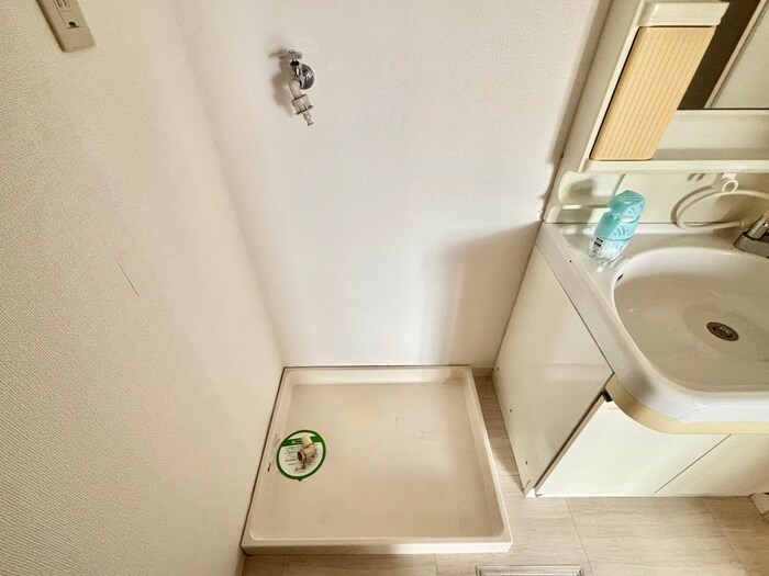 物件内観写真21　(洗濯機置場)