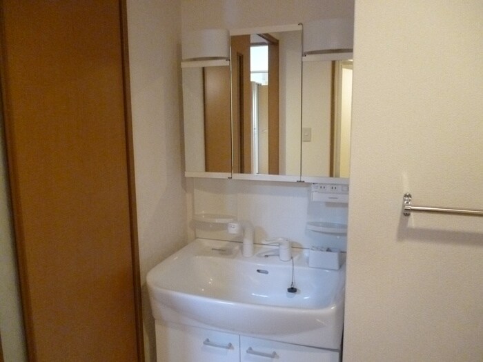 物件内観写真12　(洗面)