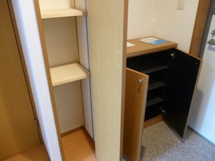 物件内観写真16　(靴箱)