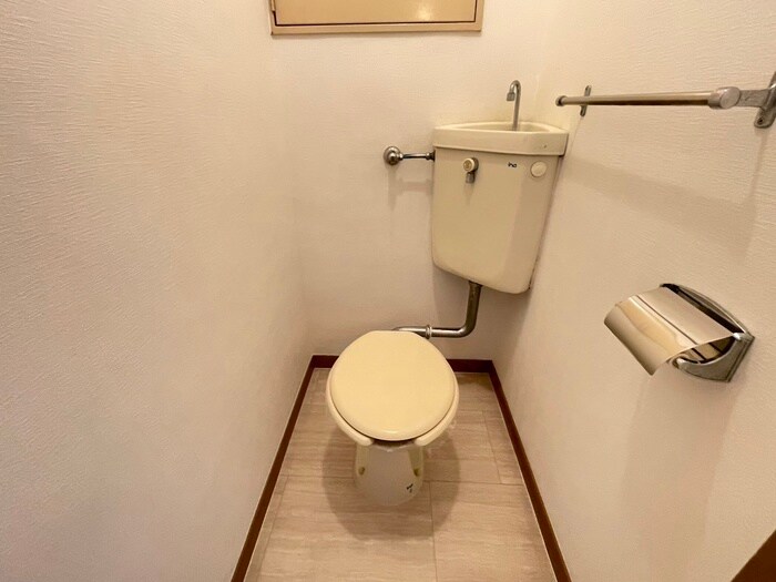 物件内観写真13　(トイレ)