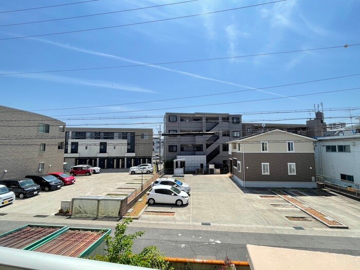 物件内観写真15　(室内からの展望)