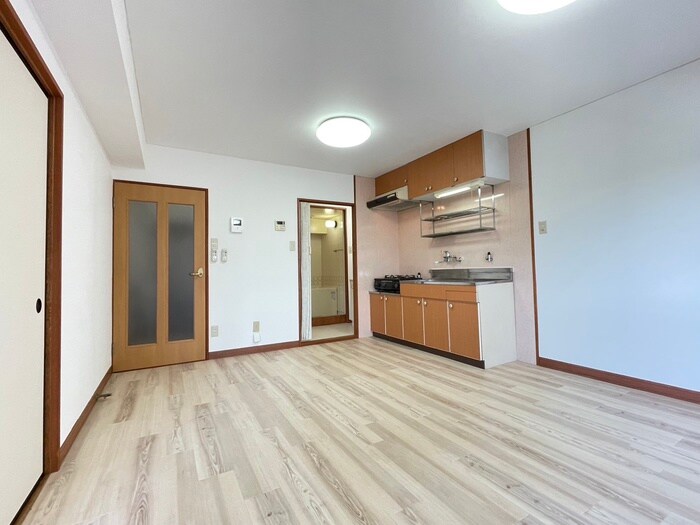 物件内観写真8　(居室)