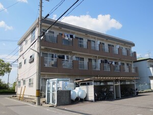 くまのマンション外観写真