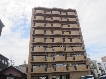 ｈａｕ　ｏｌｉ外観写真