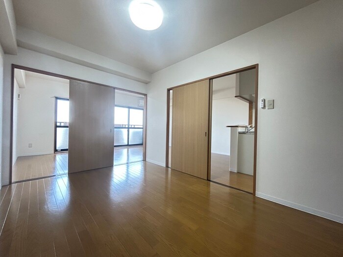 物件内観写真8　(居室)