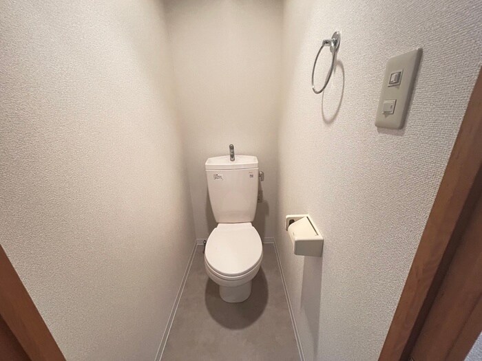 物件内観写真11　(トイレ)