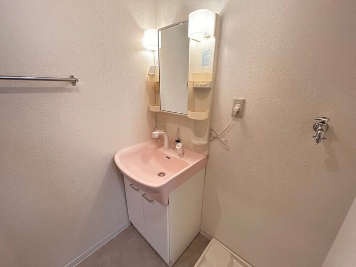 物件内観写真12　(洗面)