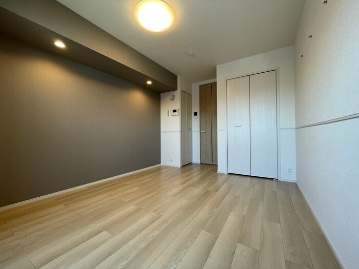 物件内観写真2　(居室)