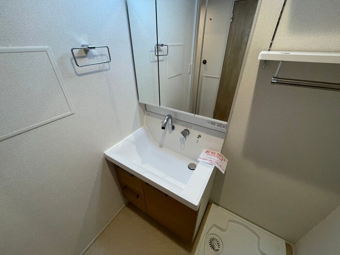 物件内観写真6　(洗面)