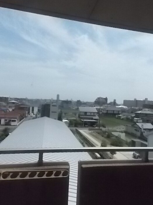 物件内観写真15　(室内からの展望)