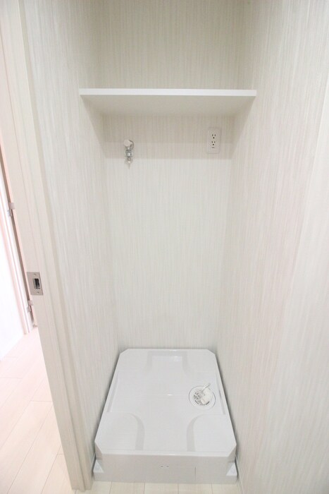 物件内観写真22　(洗濯機置場)