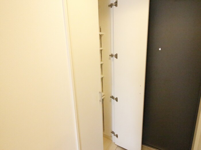 物件内観写真18　(靴箱)