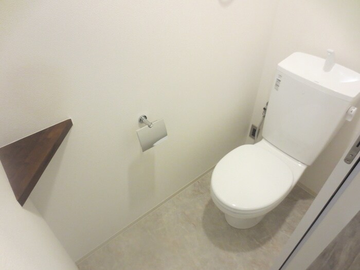 物件内観写真8　(トイレ)