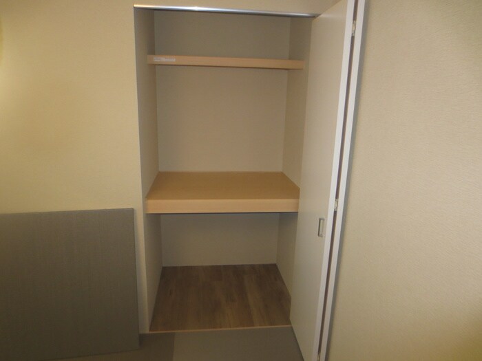 物件内観写真13　(収納)