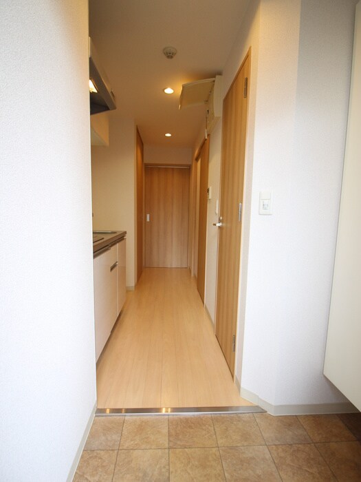 物件内観写真20　(廊下)