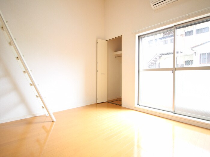 物件内観写真7　(居室)