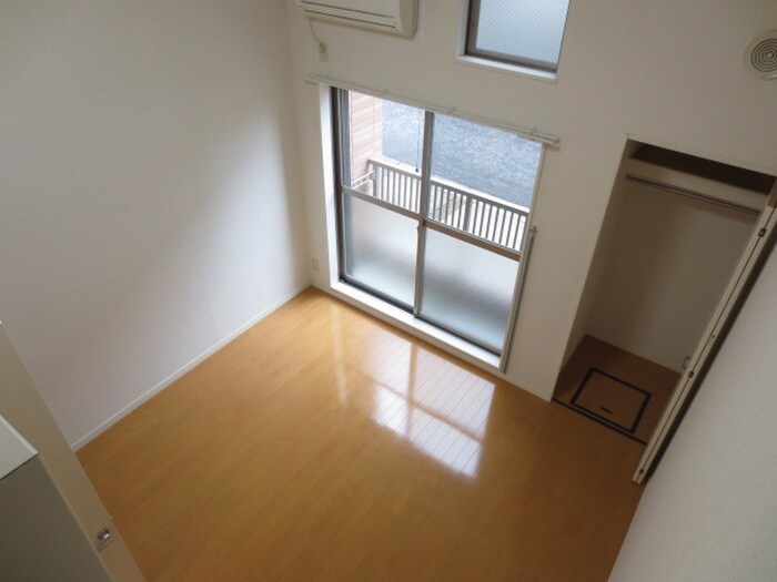 物件内観写真9　(居室)