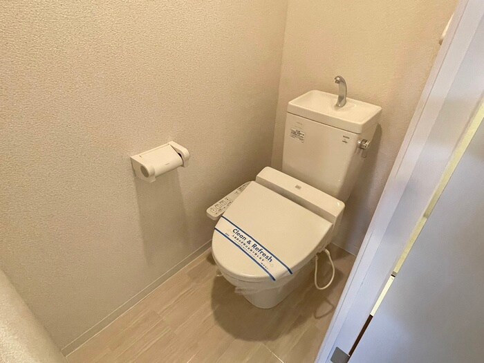 物件内観写真14　(トイレ)