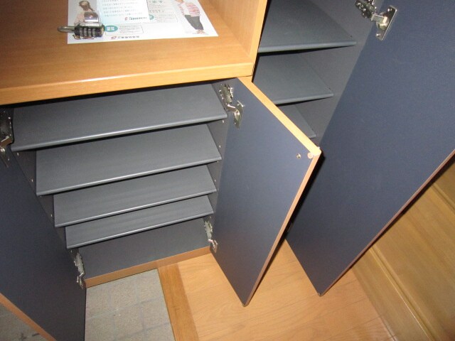 物件内観写真5　(靴箱)