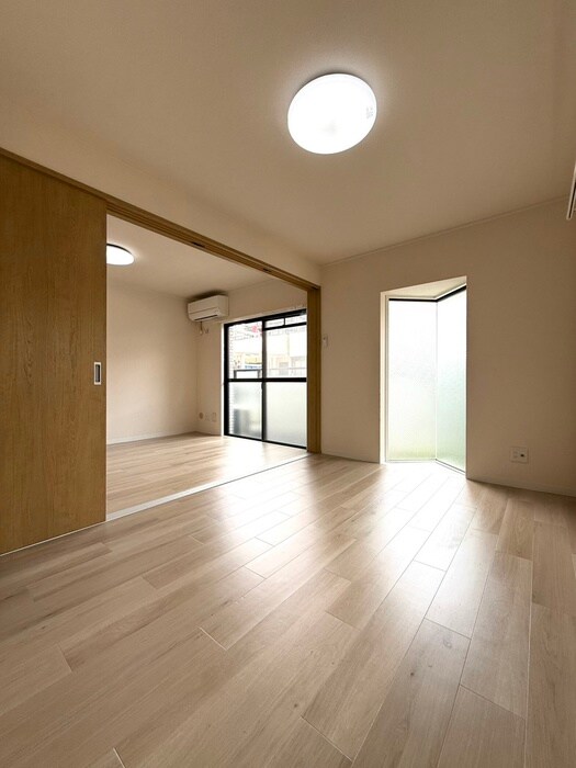 物件内観写真13　(居室)