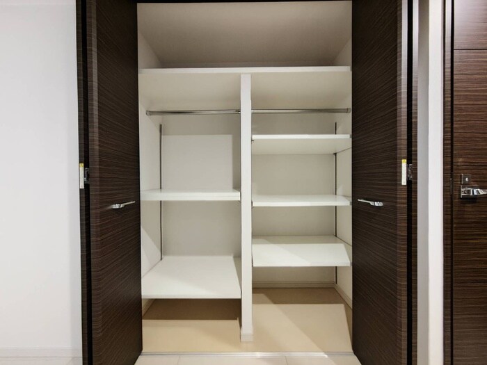 物件内観写真11　(収納)