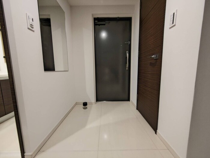 物件内観写真19　(玄関)