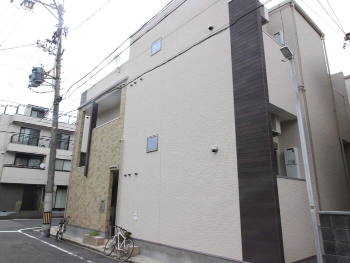 物件外観写真2　(外観写真)