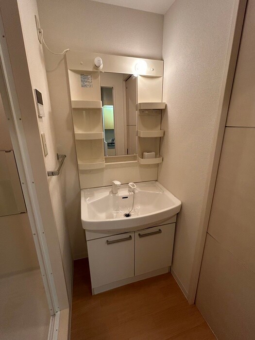 物件内観写真13　(洗面)