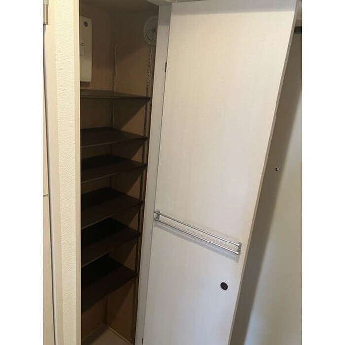 物件内観写真14　(靴箱)