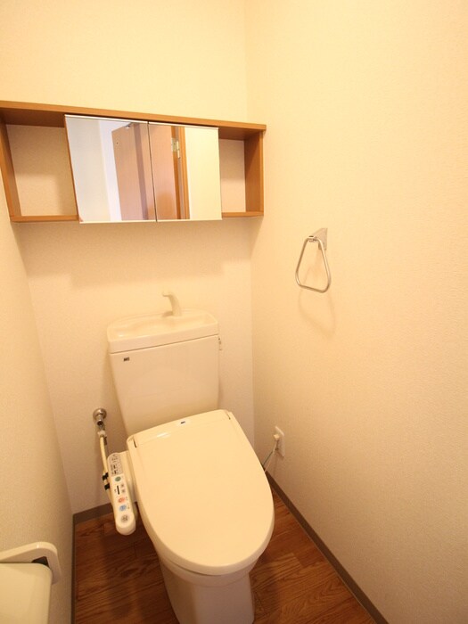 物件内観写真11　(トイレ)