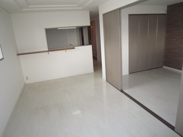 物件内観写真8　(内観写真)