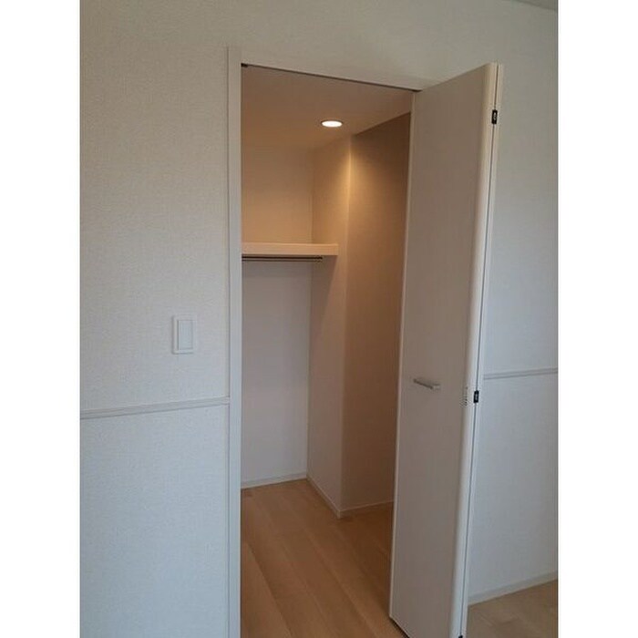 物件内観写真13　(収納)