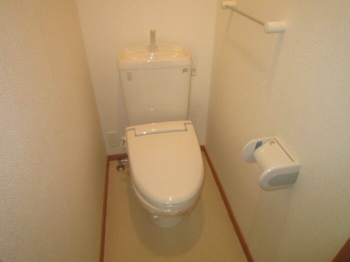 物件内観写真16　(トイレ)