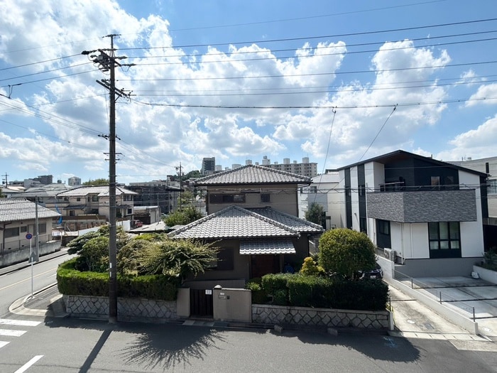 物件内観写真20　(室内からの展望)