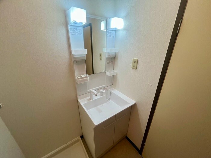 物件内観写真15　(洗面)