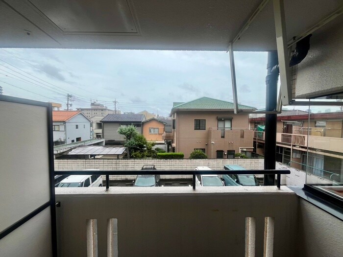 物件内観写真22　(室内からの展望)